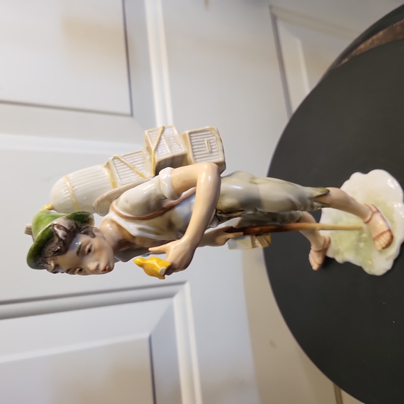 Alka Kunst Bavaria Germany "Bird Seller" #387 Porcelain Figurine - Picture 6 of 11